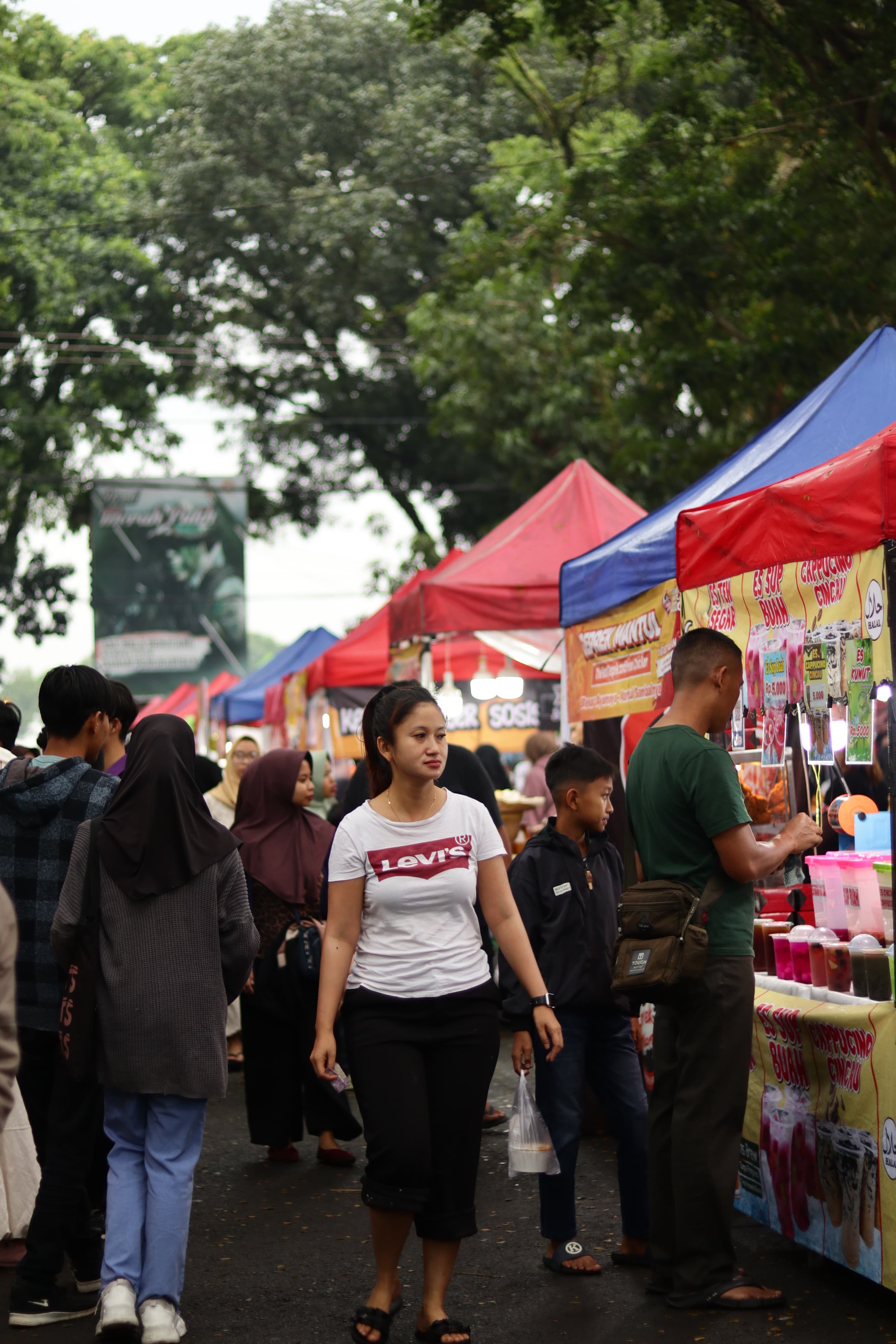 Alunan Musik Warnai Suasana Kampung Ramadhan Rindam